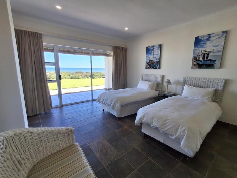 6 Bedroom Property for Sale in Duyker Eiland Western Cape